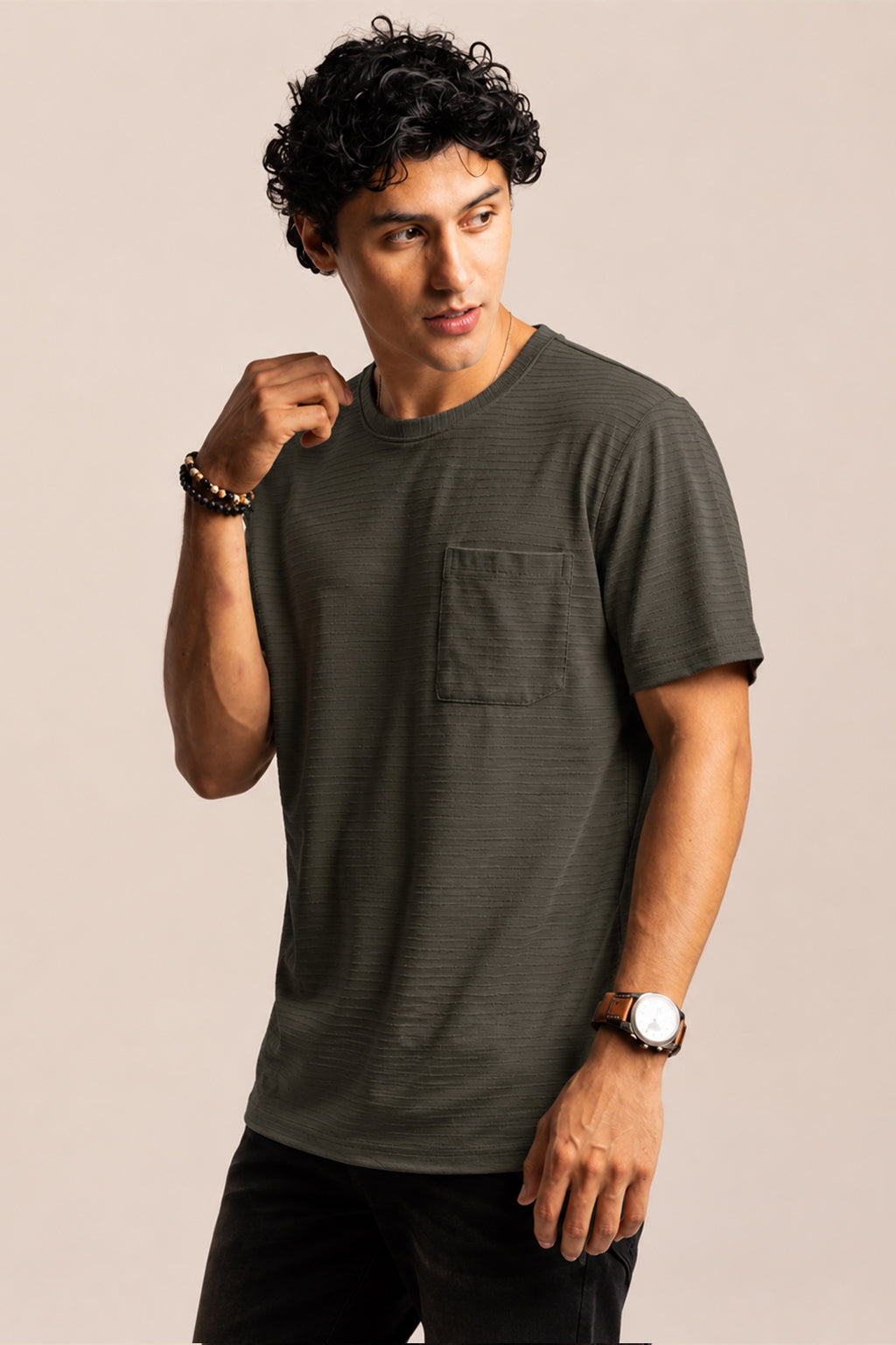 Men Round Neck Solid Pocket Half Sleeves T-Shirt