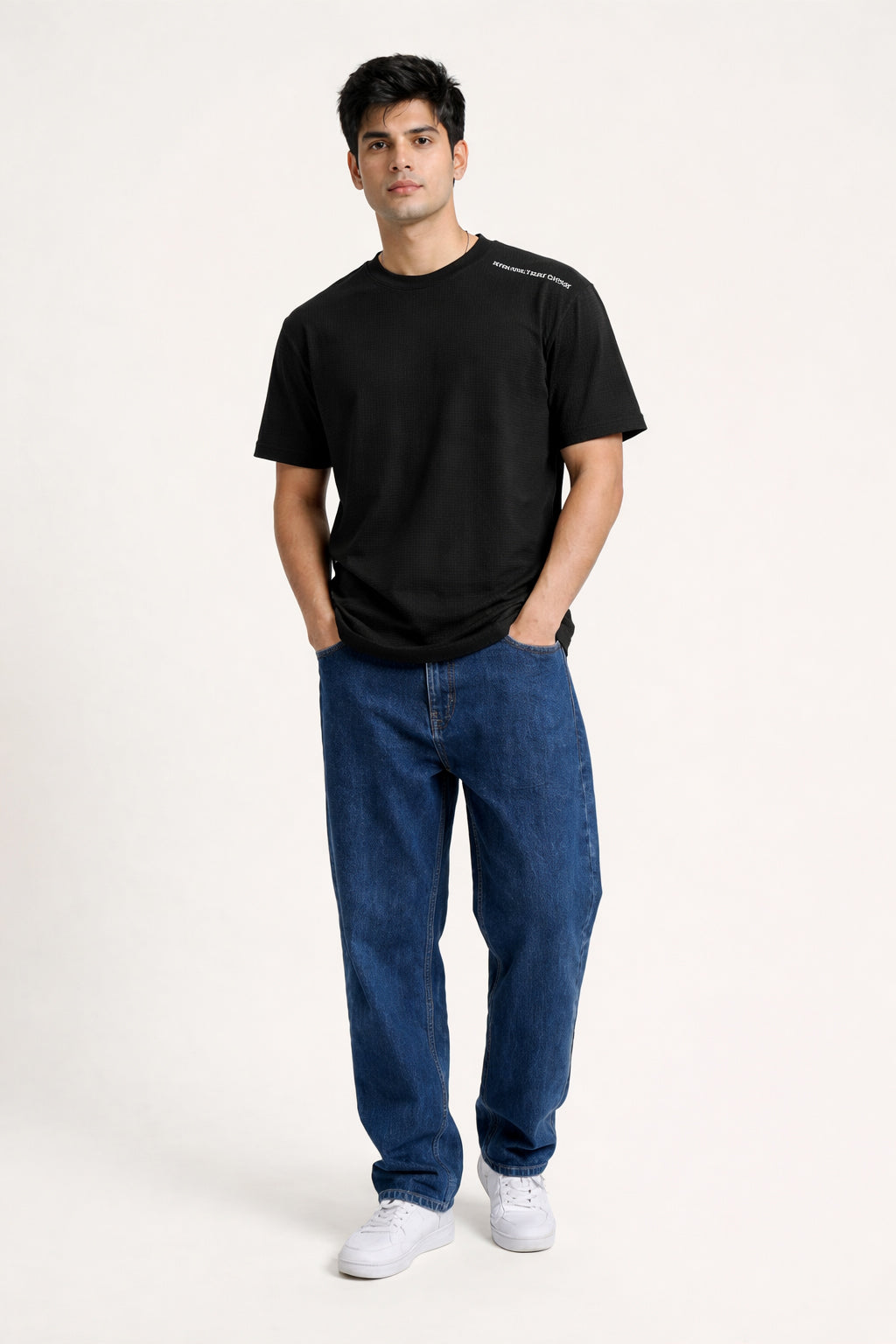 Men Round Neck Solid Half Sleeves T-Shirt