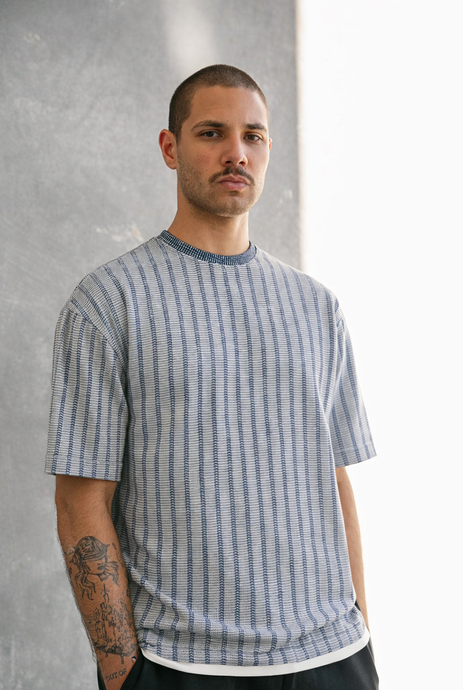 Men Round Neck Vertical Stripes Half Sleeves T-Shirt