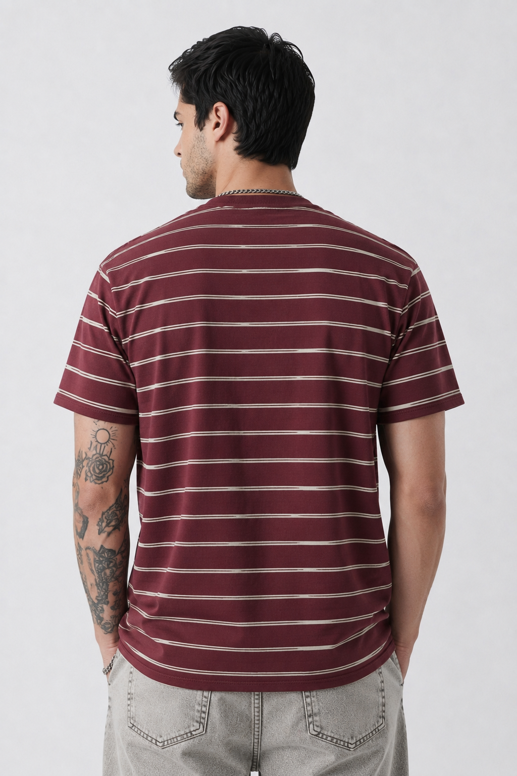 Men Round Neck Stripes Half Sleeves T-Shirt