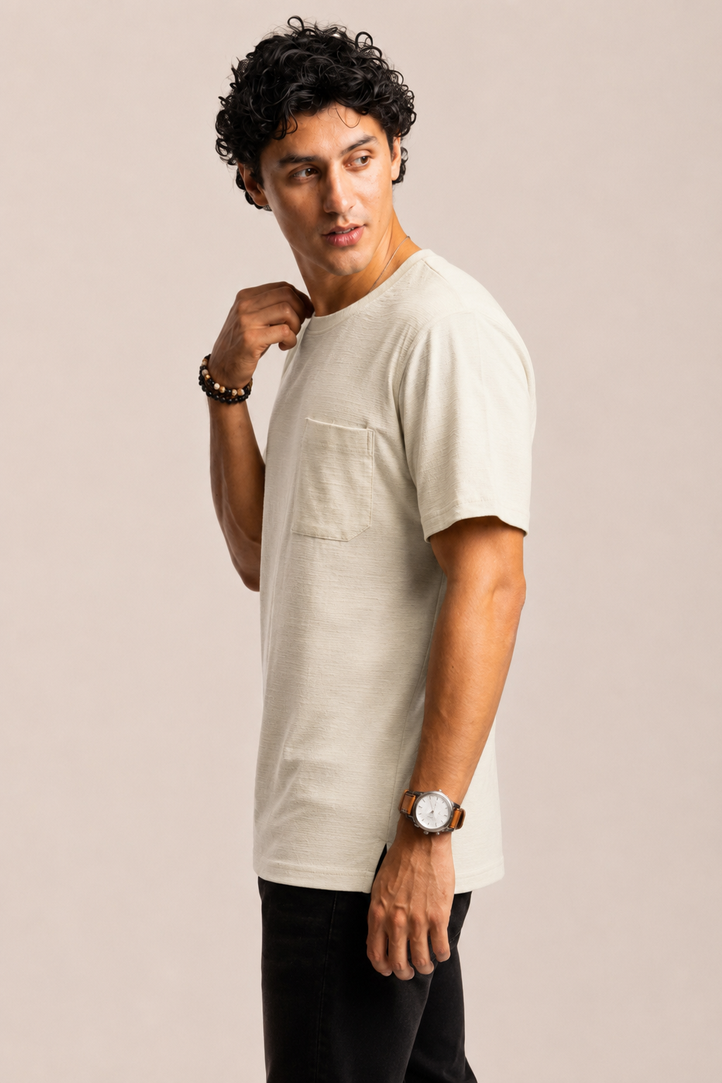 Men Round Neck Solid Pocket Half Sleeves T-Shirt