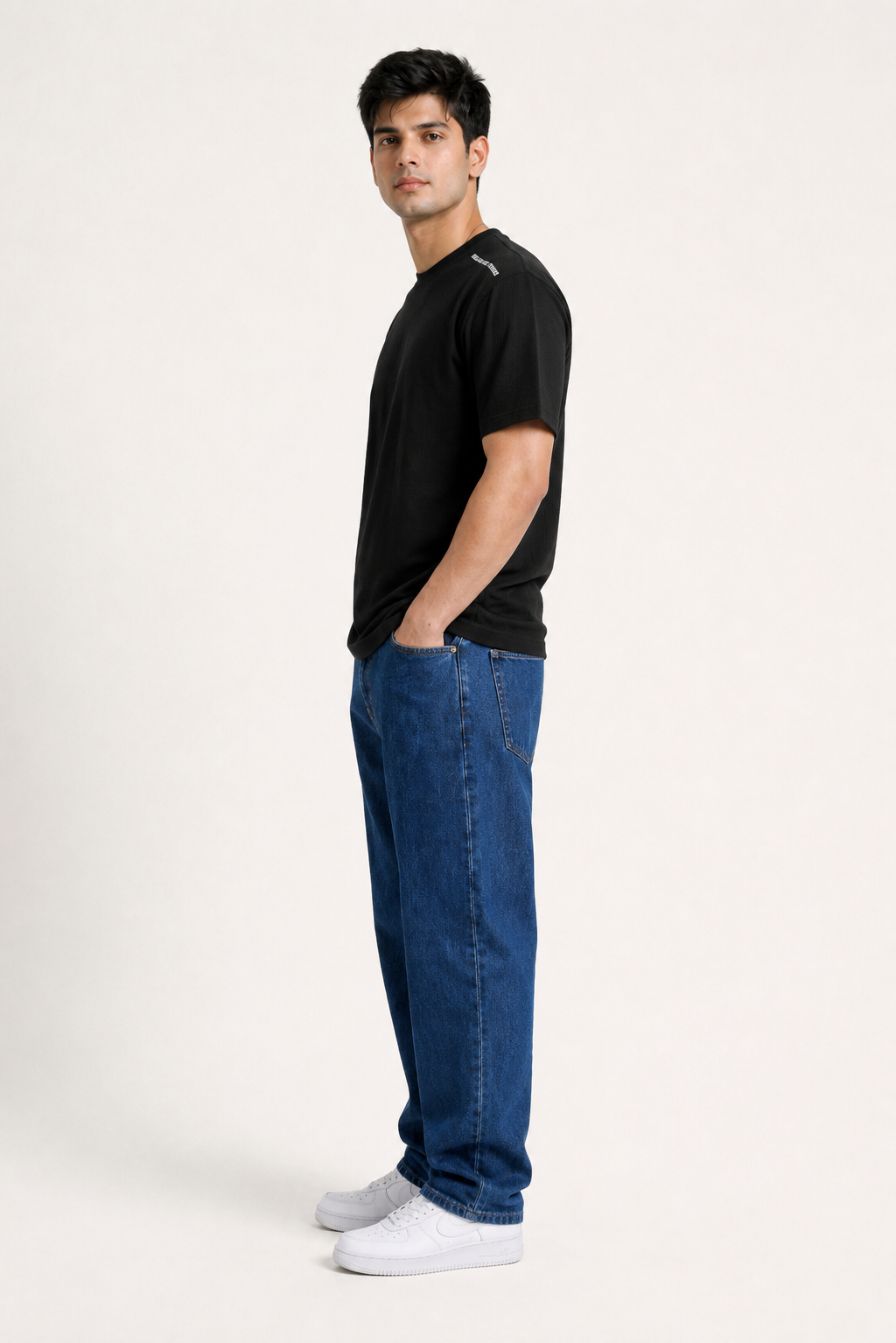 Men Round Neck Solid Half Sleeves T-Shirt