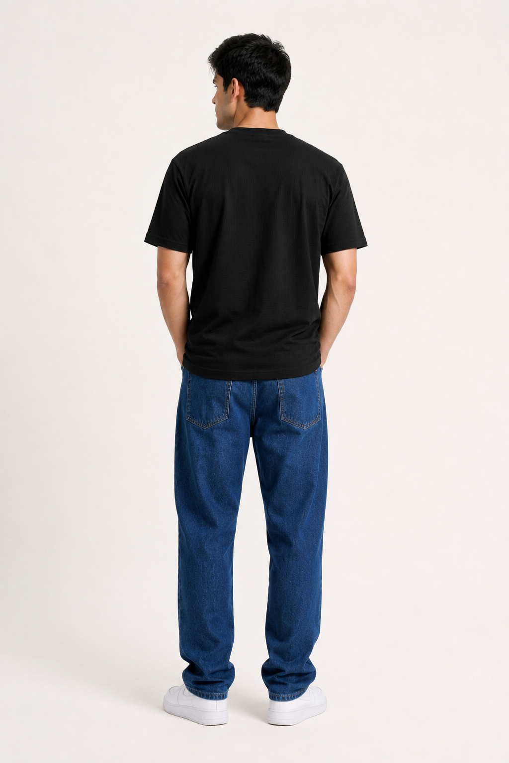 Men Round Neck Solid Half Sleeves T-Shirt