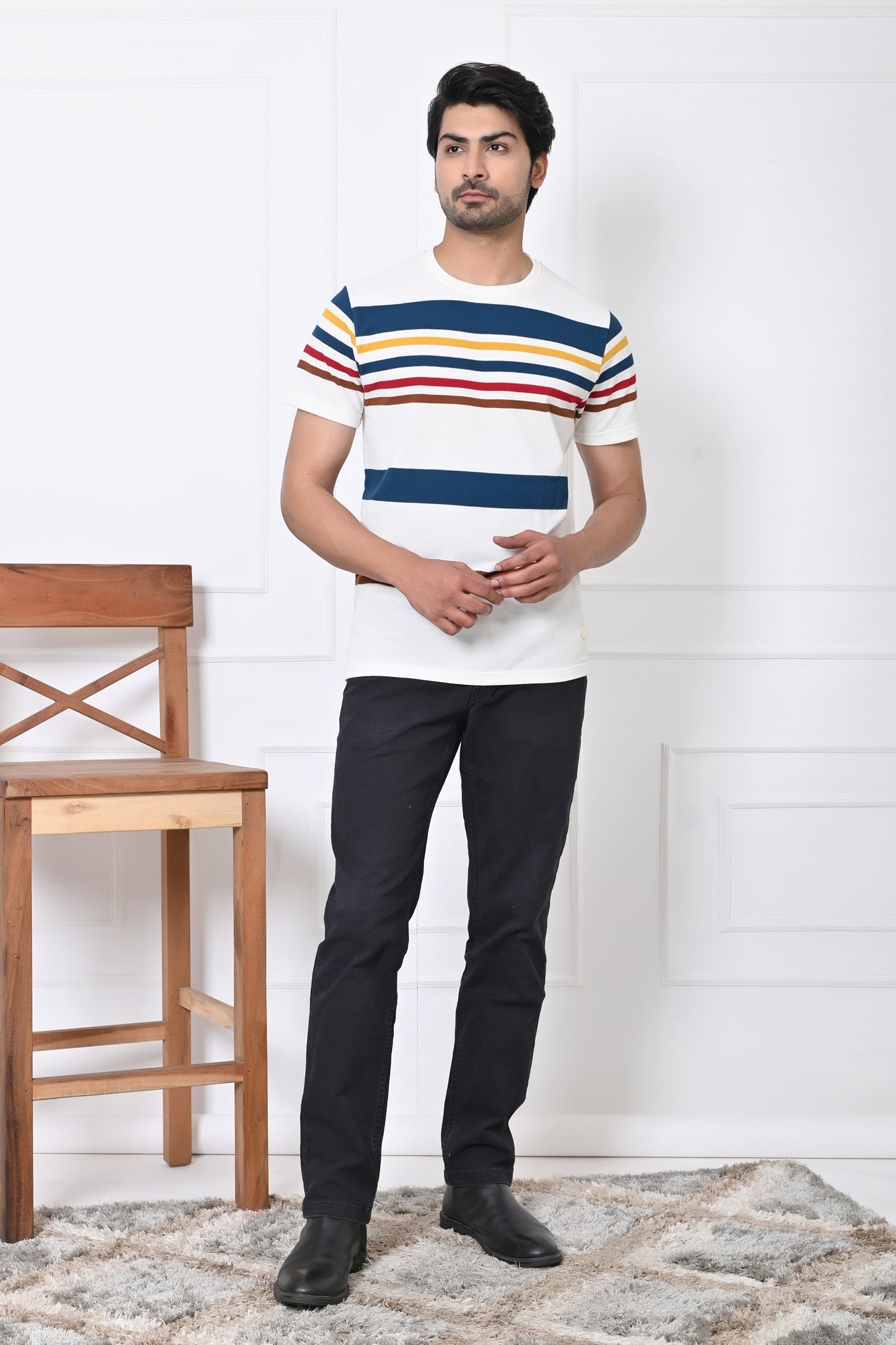 Men Round Neck Stripes Half Sleeves T-Shirt