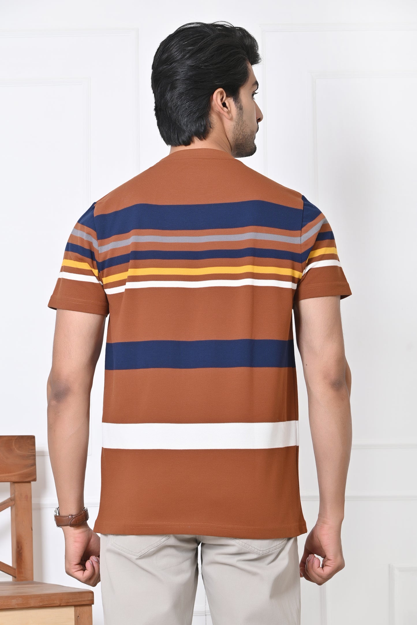 Men Round Neck Stripes Half Sleeves T-Shirt