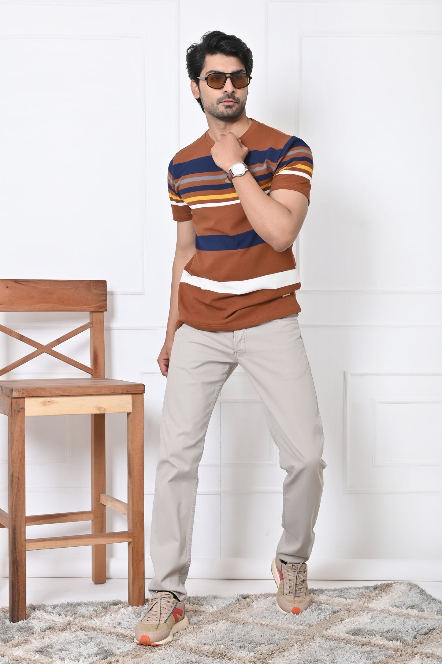 Men Round Neck Stripes Half Sleeves T-Shirt