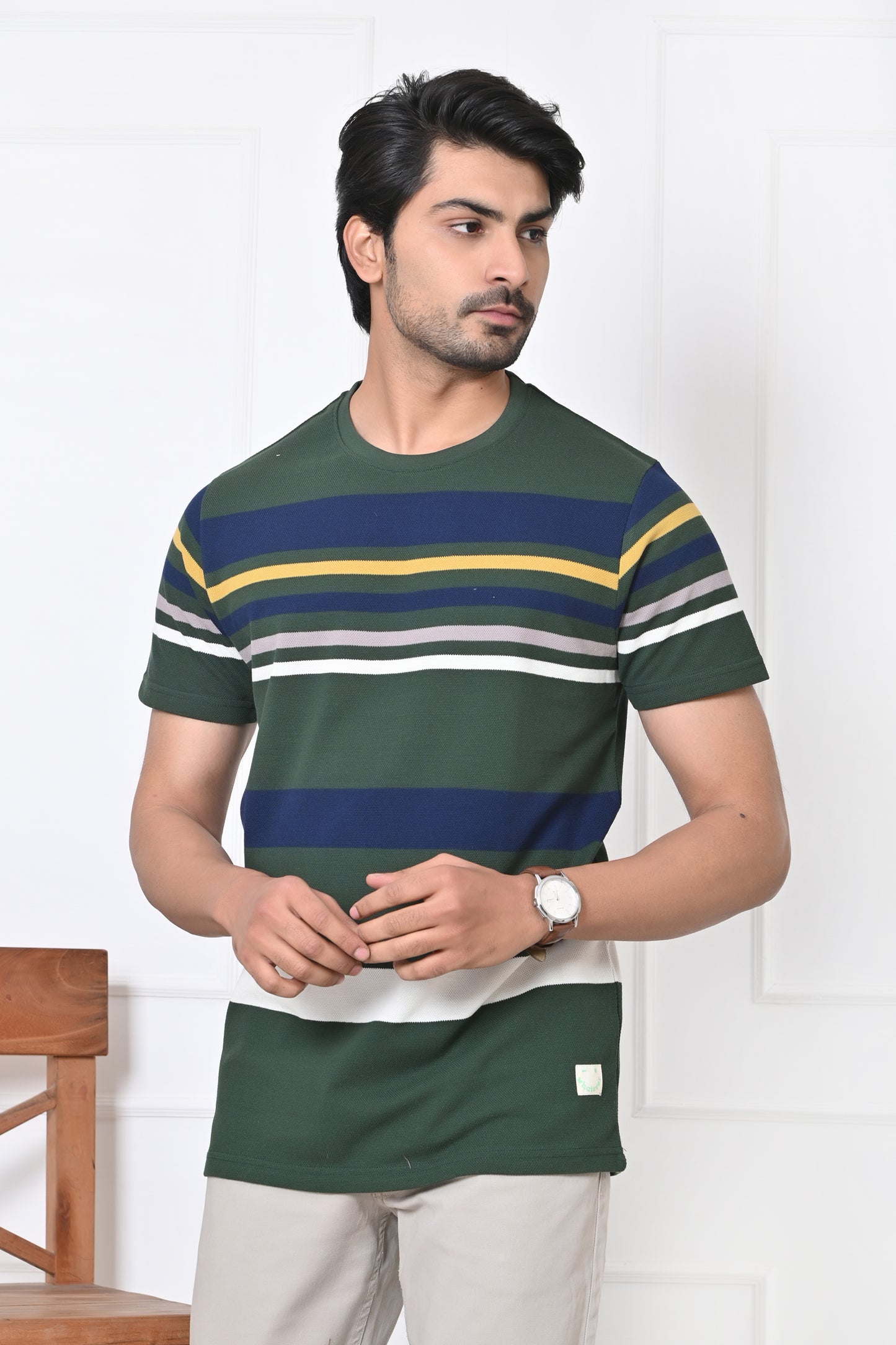 Men Round Neck Stripes Half Sleeves T-Shirt